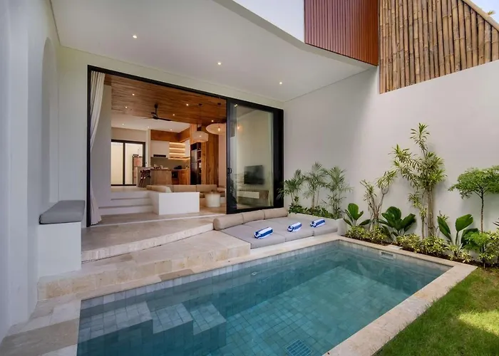 Villa Six Palm 2br With Rooftop Near Padang *