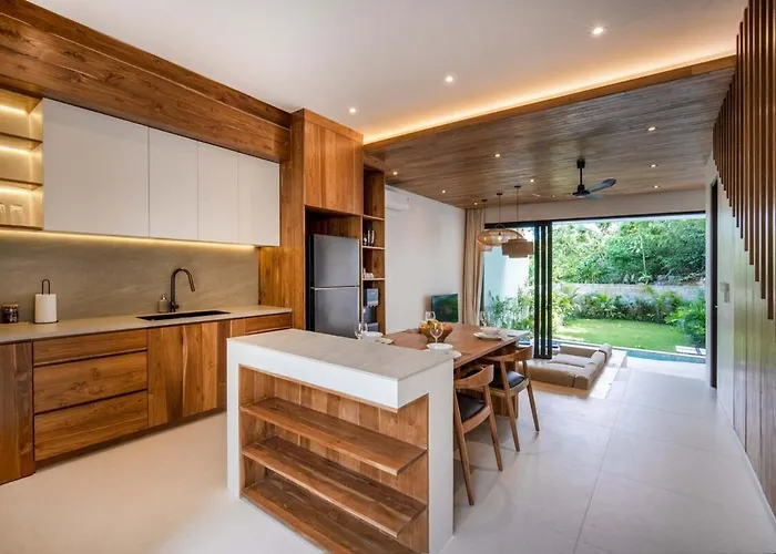 Six Palm 2br With Rooftop Near Padang Villa