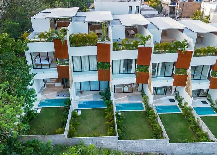 Six Palm 2br With Rooftop Near Padang Villa