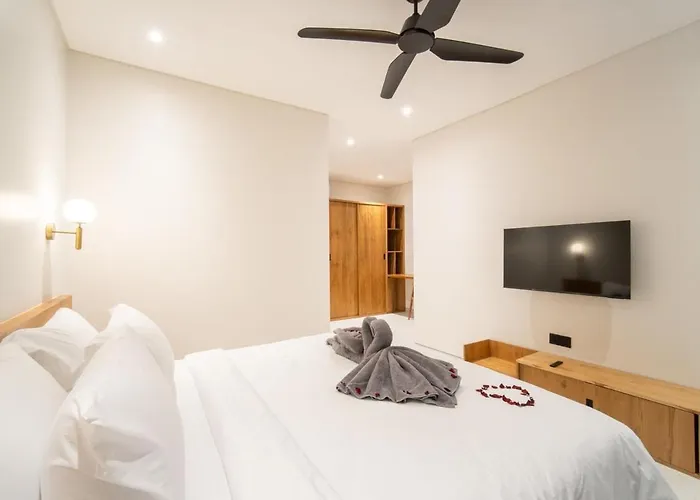 Villa Six Palm 2br With Rooftop Near Padang *