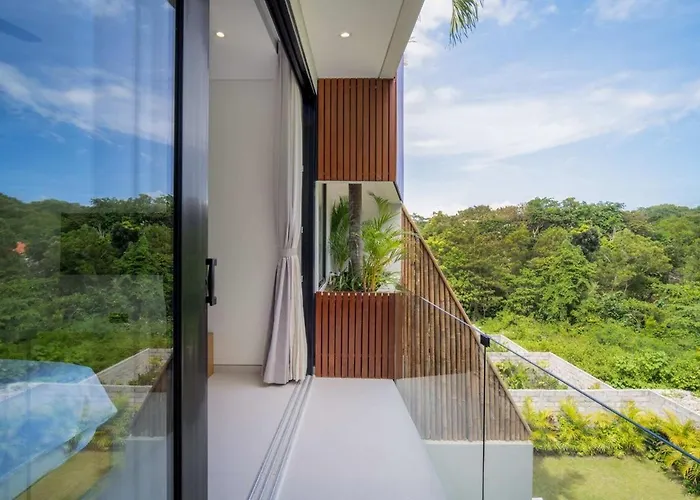 Six Palm 2br With Rooftop Near Padang Villa Pecatu (Bali)