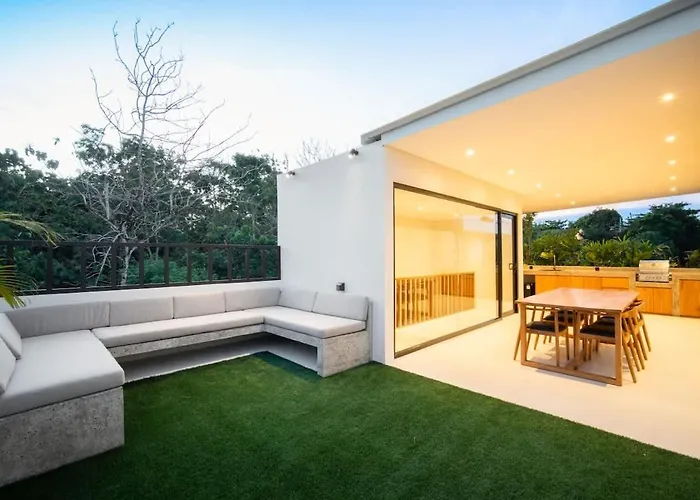 Six Palm 2br With Rooftop Near Padang Pecatu (Bali)